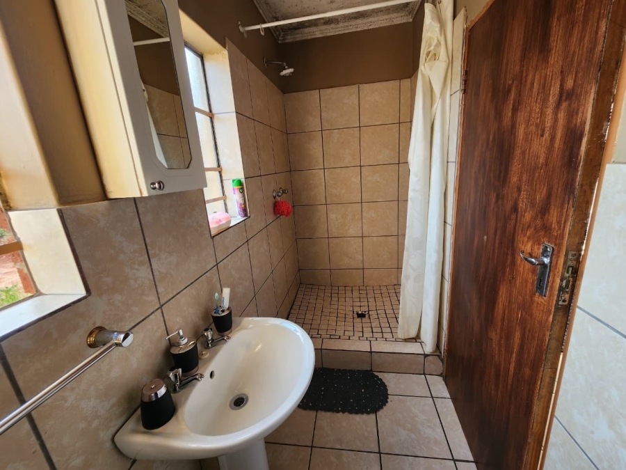 3 Bedroom Property for Sale in Azalea Park North West